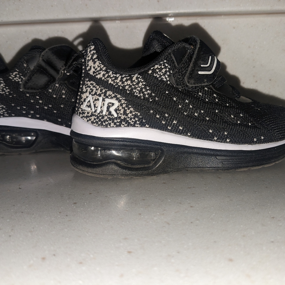 Toddler sneakers